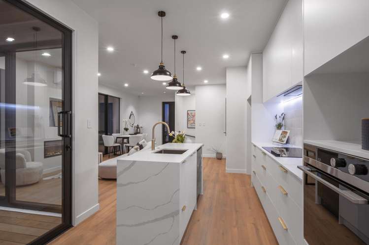 102E Te Oneroa Way Long Bay_11