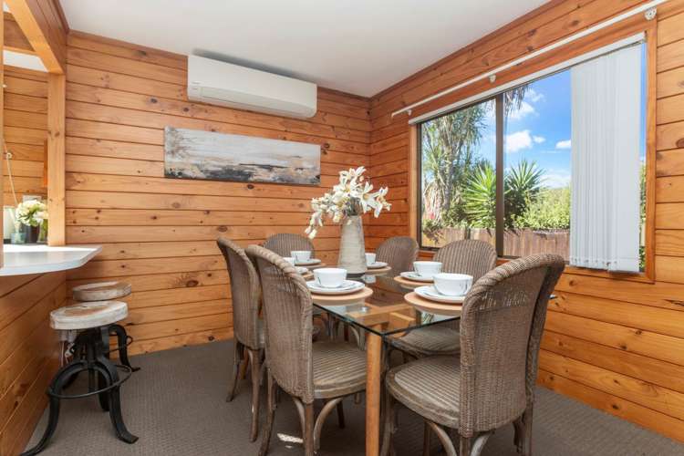 2/43 Carnoustie Drive Wattle Downs_5