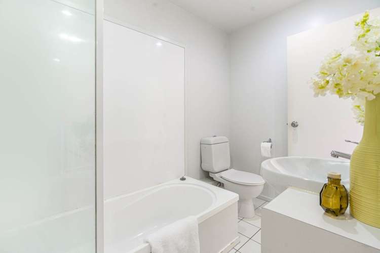 10/30 John Jennings Drive Oteha_12