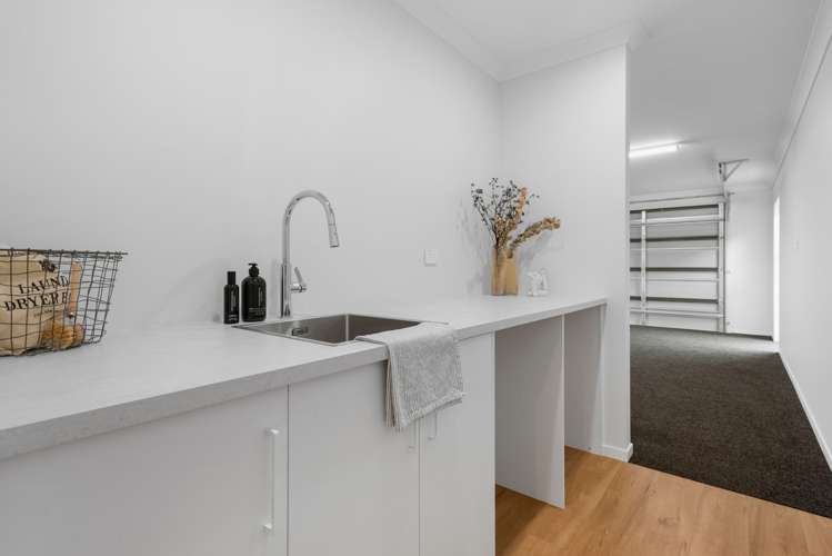 37 Peakedale Drive Matamata_18