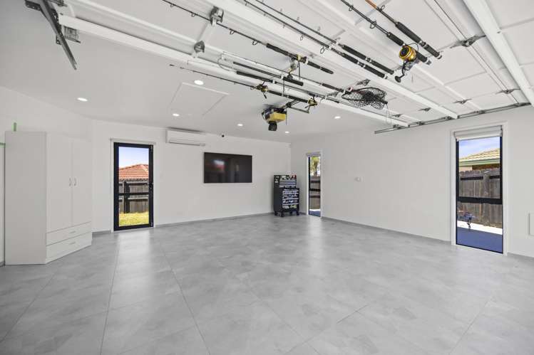 16 Norm Pellow Drive The Gardens_14