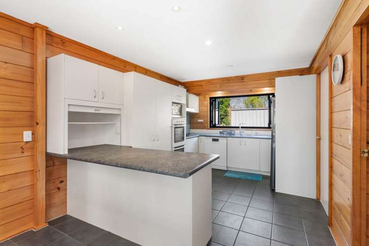 87 Pukeoware Road Glenbrook_11