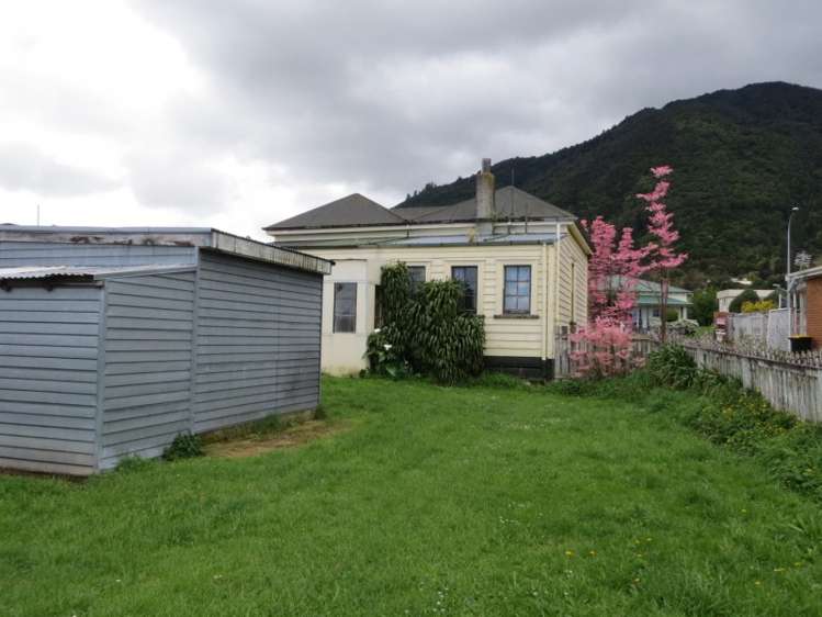229 Whitaker Street Te Aroha_9