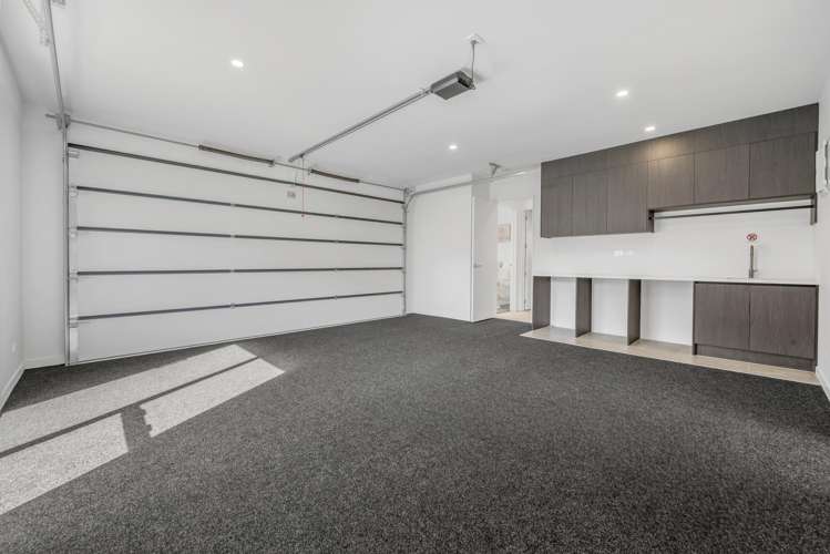 8 Hing Street Flat Bush_12