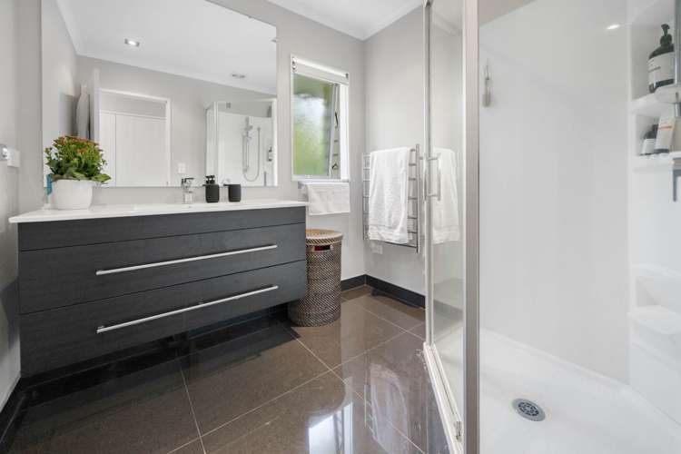 11A Covil Avenue Te Atatu South_15