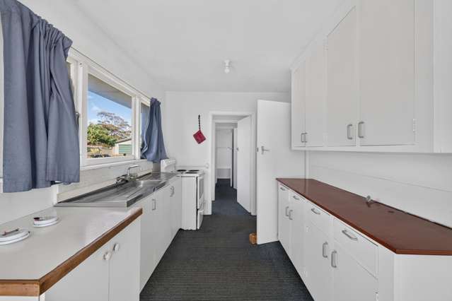 95 Carisbrooke Street Aranui_4