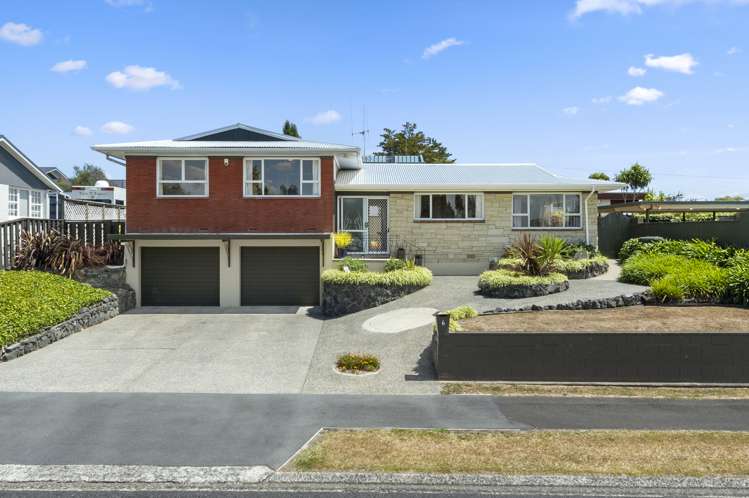 6 Resthill Crescent Glenview_1
