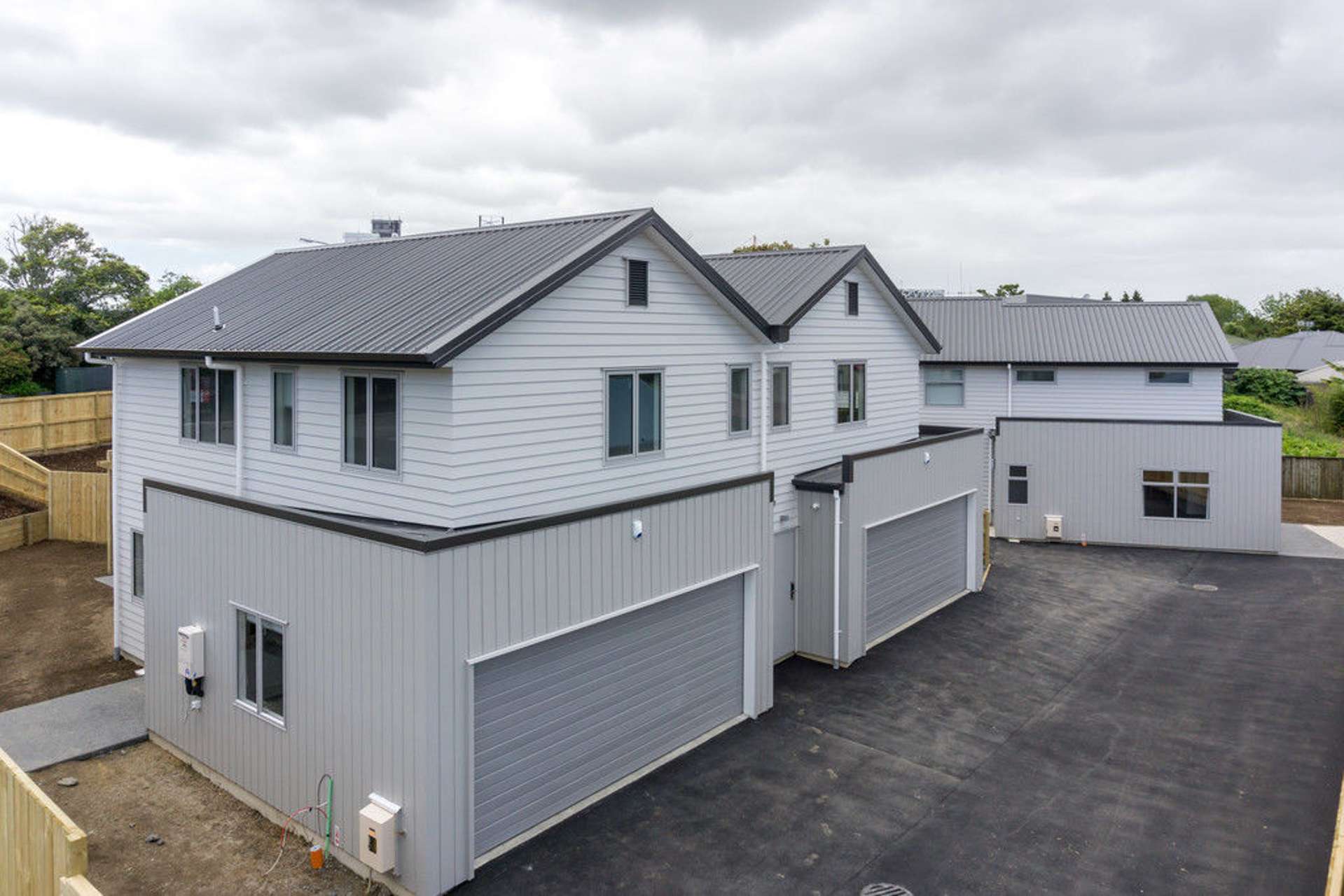 2/1 Hibiscus Avenue Hamilton Lake_0