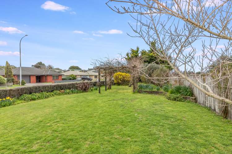155 Guildford Drive Paraparaumu Beach_16