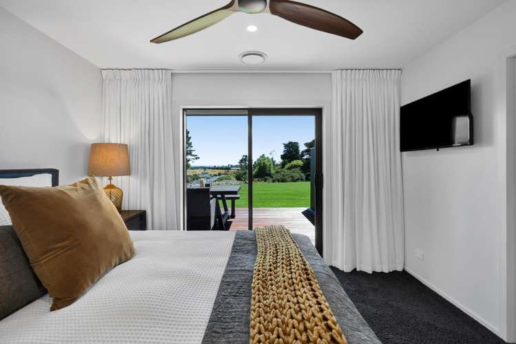 90 Peters Road Egmont Village_18