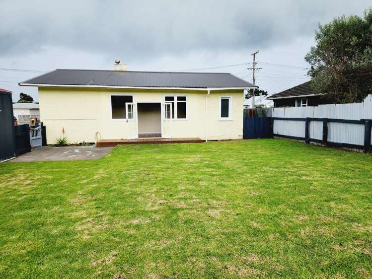 82 Matai Street 1200_11