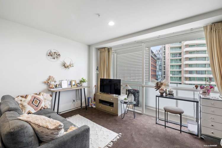 1606/10 Waterloo Quadrant Auckland Central_1