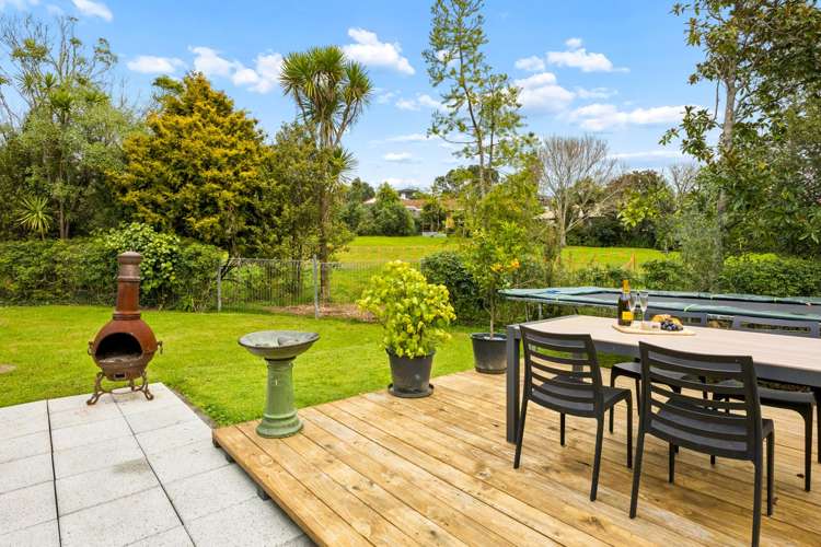 12 Woodfern Crescent Titirangi_5