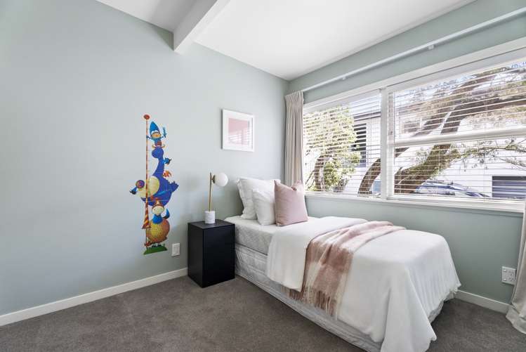 2/165 Queen Street Northcote Point_11