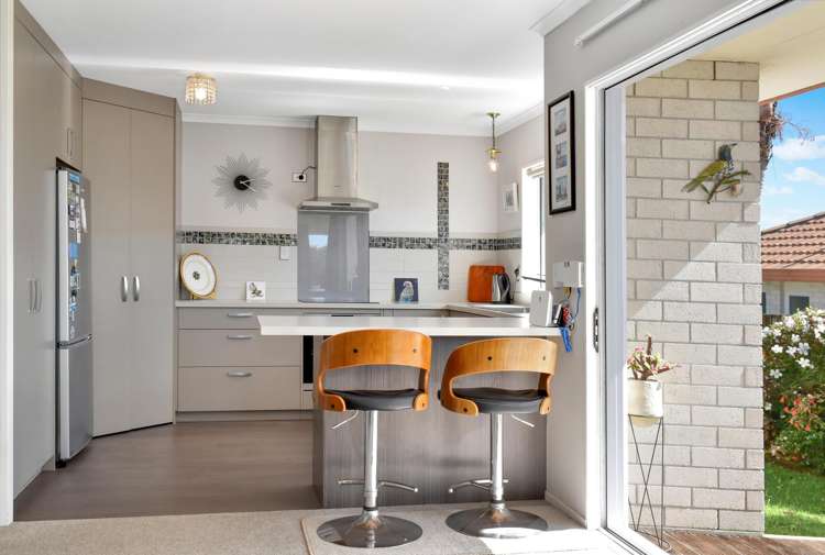 56 Sapphire Drive Hairini_13