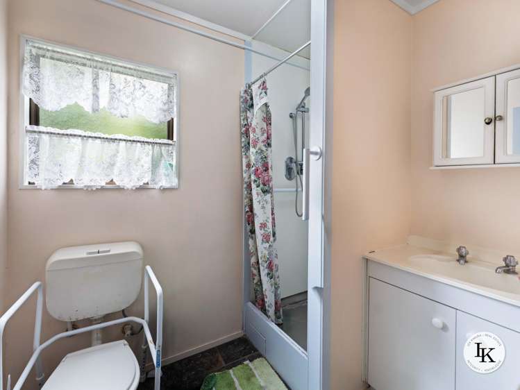 8 Carnoustie Drive Wattle Downs_26