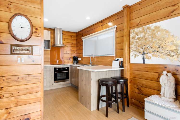 2A May Road Mt Roskill_8