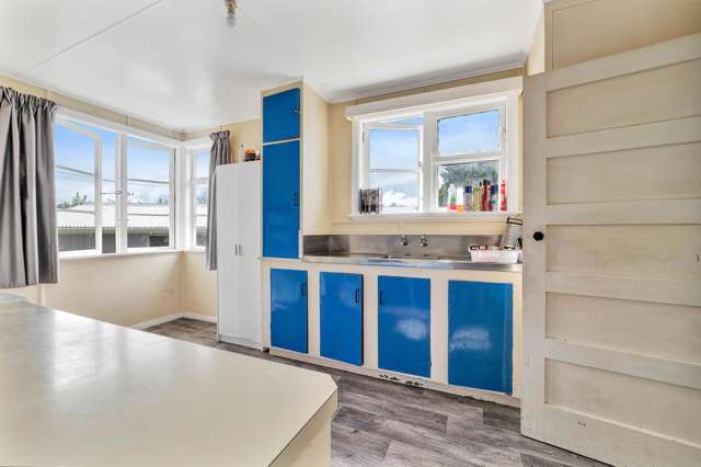 2 Dixon Avenue Hawera_1