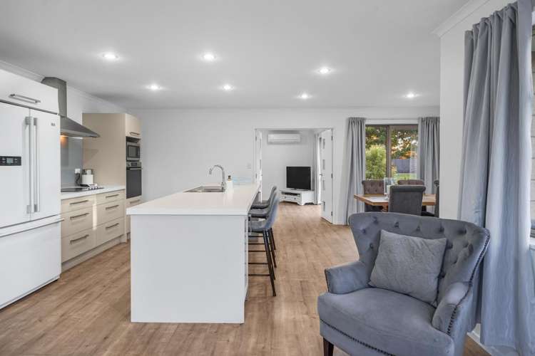 2499 South Eyre Road West Eyreton_12