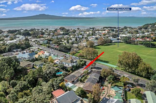 2/45 Vauxhall Road Devonport_3