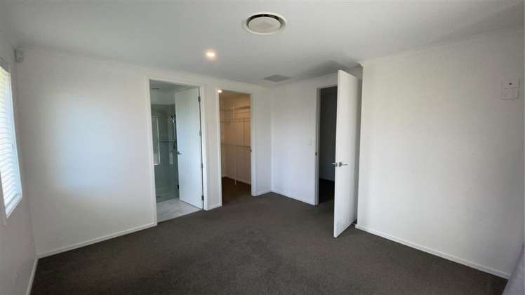 13 Kaurinui Crescent One Tree Point_13