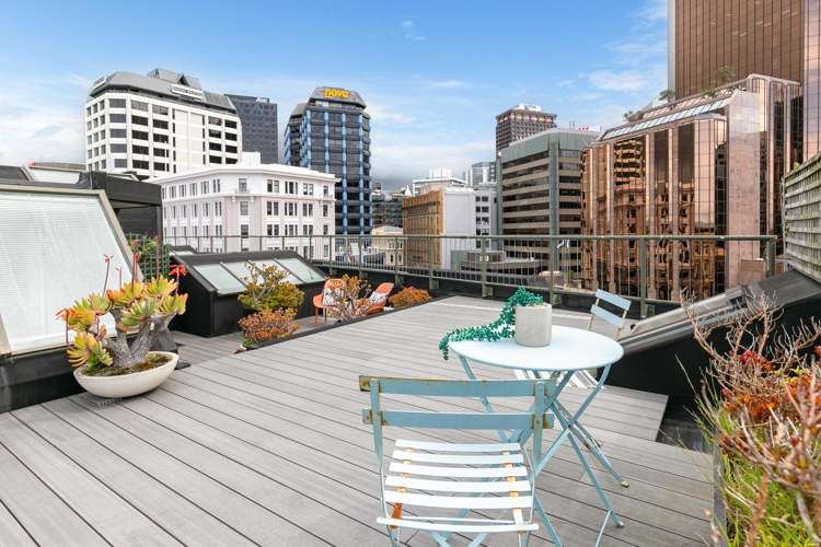 3.10/1 Queens Wharf Wellington Central_18