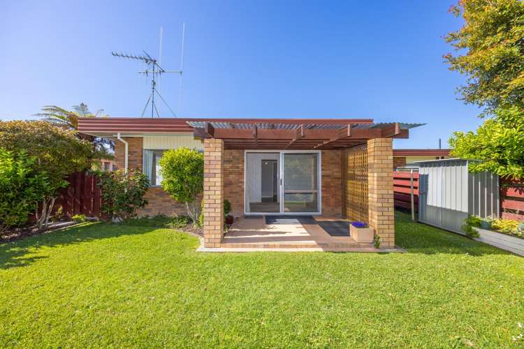 3 Sandringham Road Enderley_15
