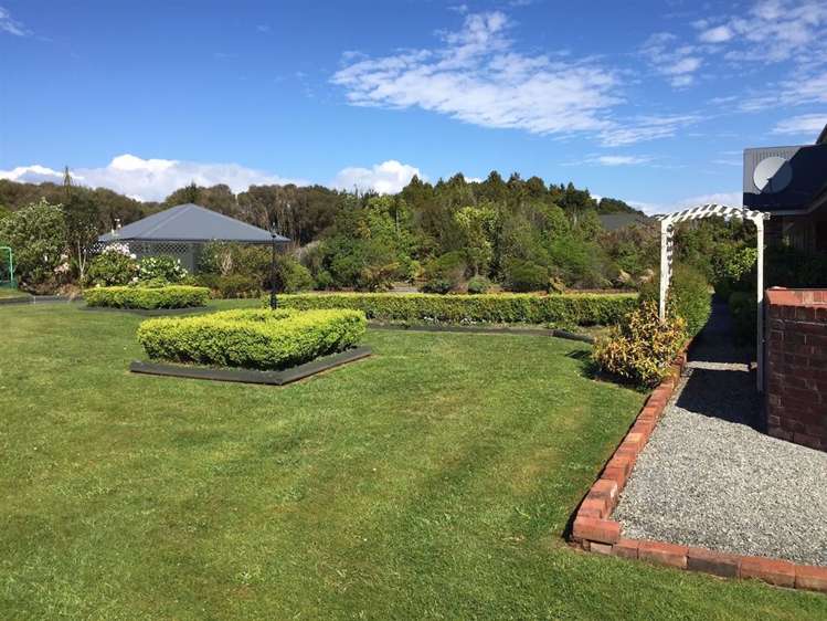 44 Alpine View Hokitika_19