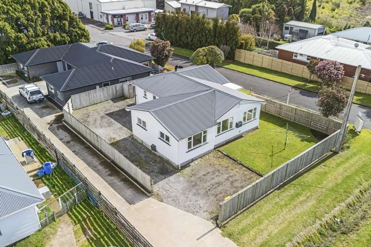 44 Egmont Road Waiwhakaiho_22