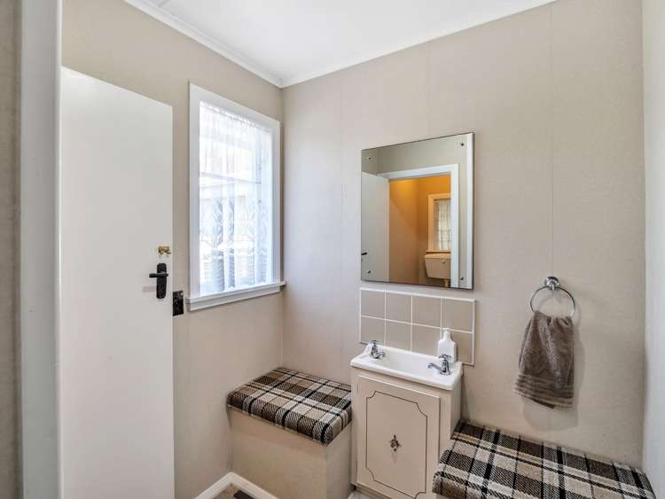 9 Birmingham Street Takaro_32