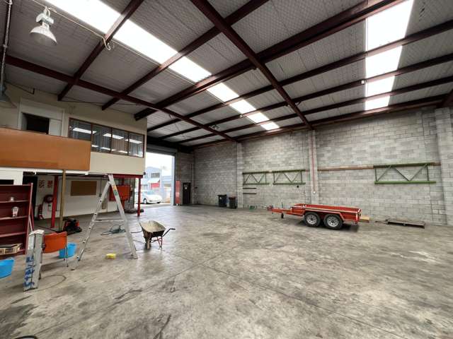 11 Bassant Avenue Penrose_4