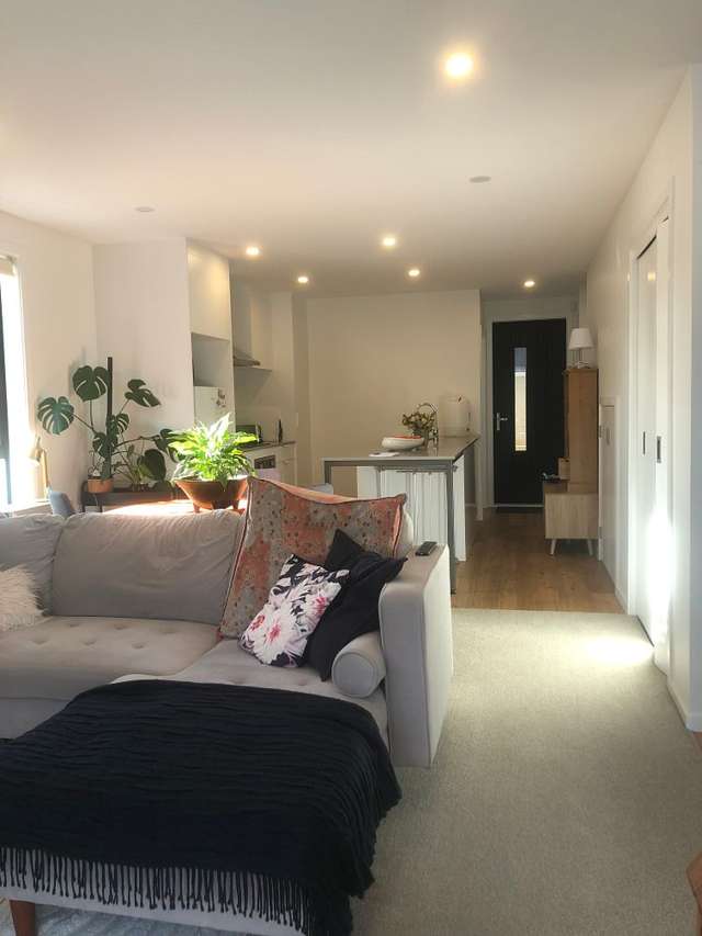 1/27 Main Road Wainuiomata_1