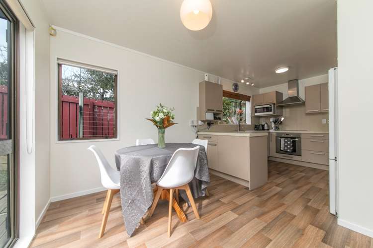 2/13 Pine Terrace Howick_1