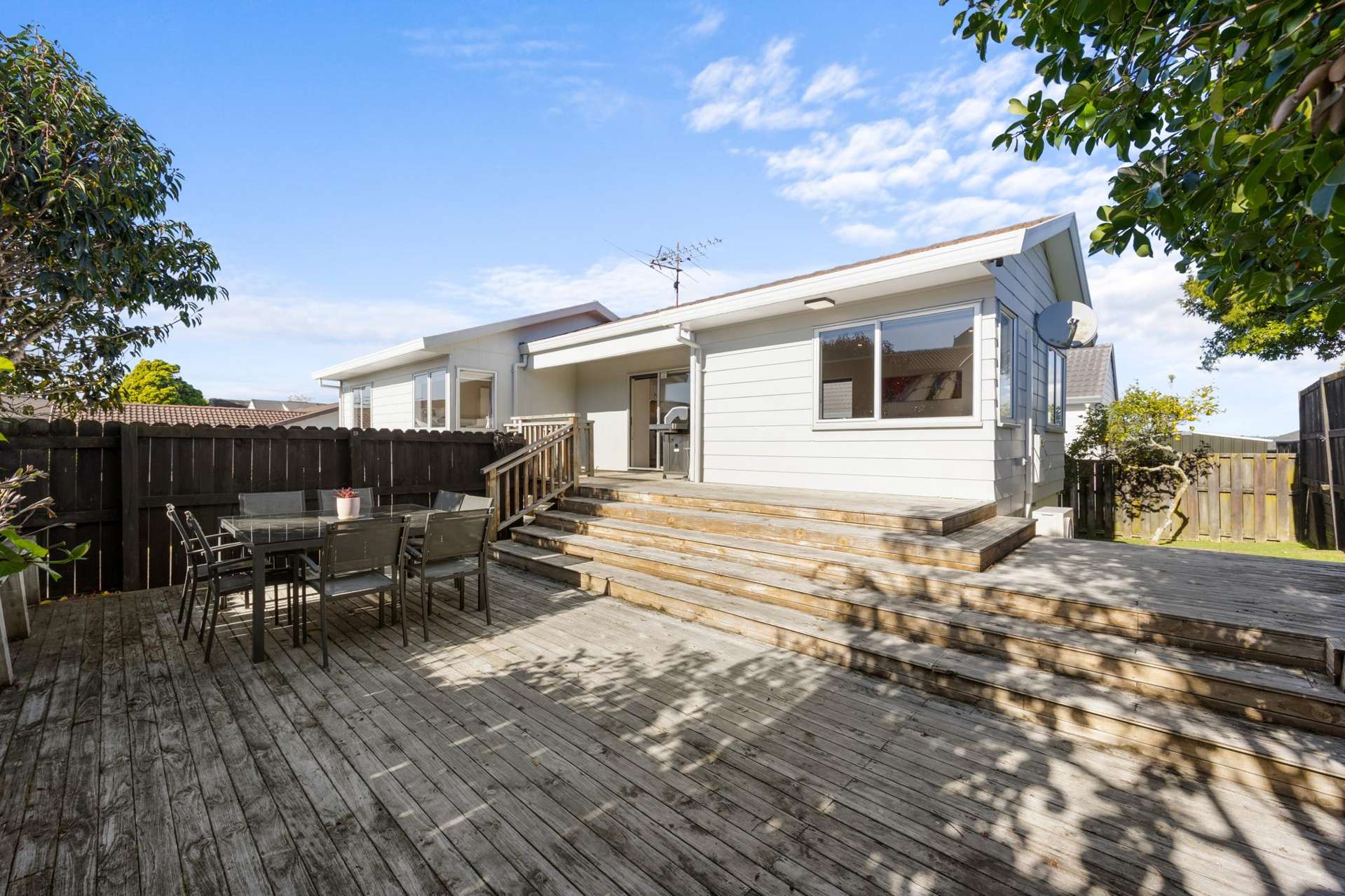 1/144 Bradbury Road Botany Downs_0