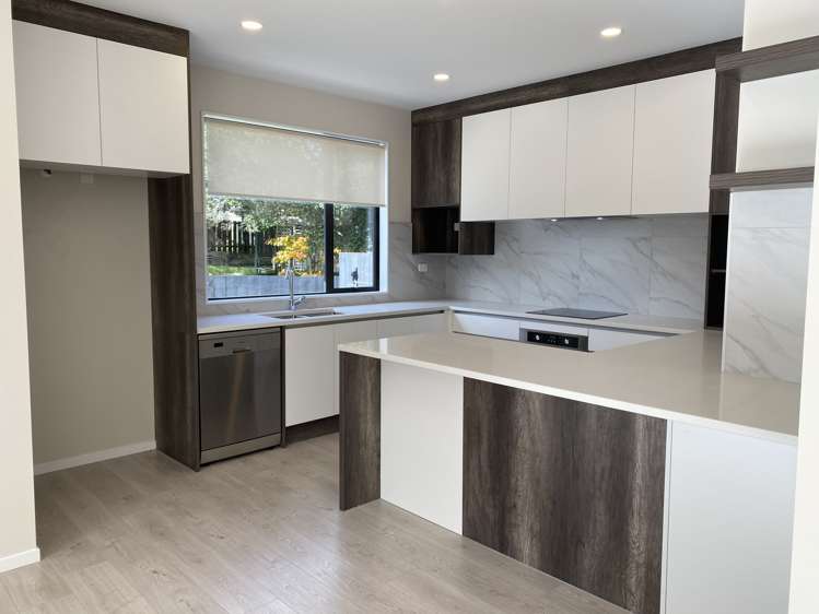 14A Whitford Avenue Mount Wellington_3