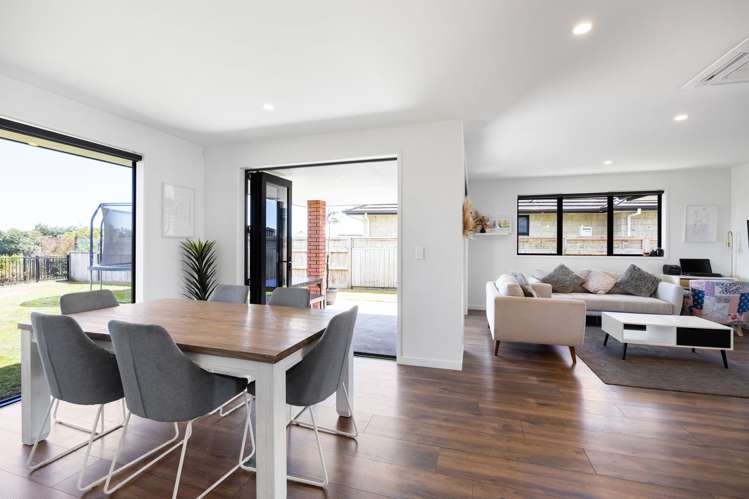 7 Hyatt Close Leamington_5