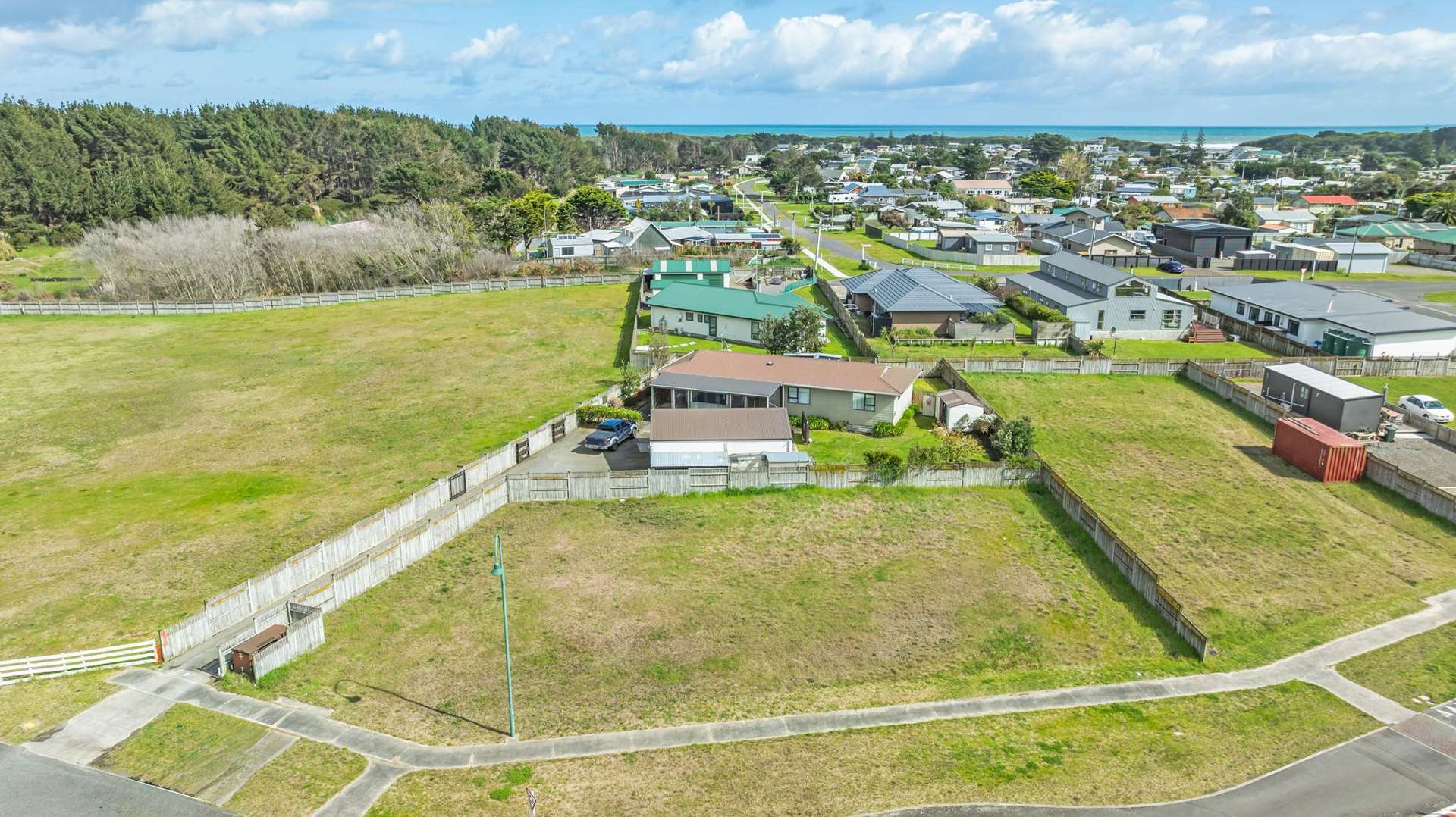 5 Sandown Avenue Himatangi Beach_0