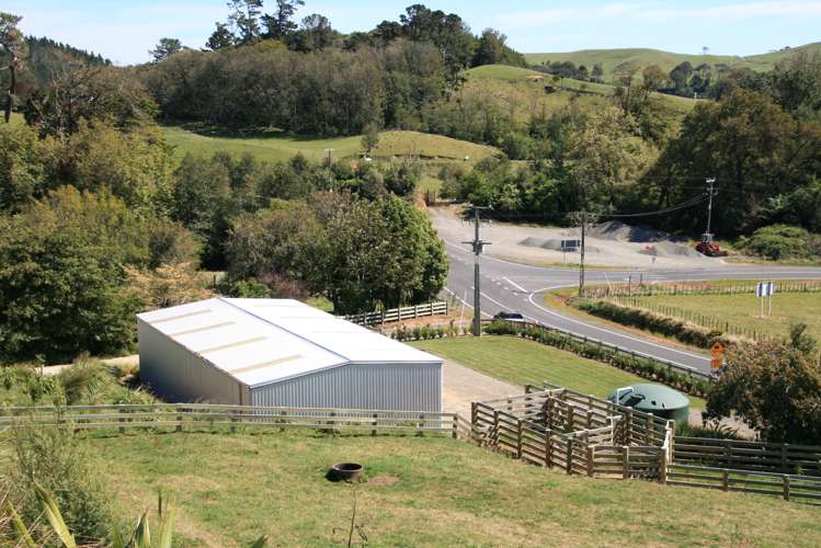 196 Tarata Road Inglewood_14