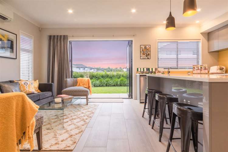 10 Horsefields Drive Flat Bush_3