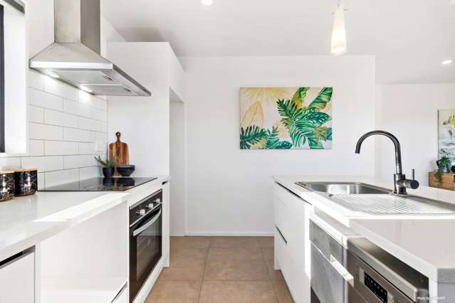 7 Opouatu Avenue Glenbrook_4