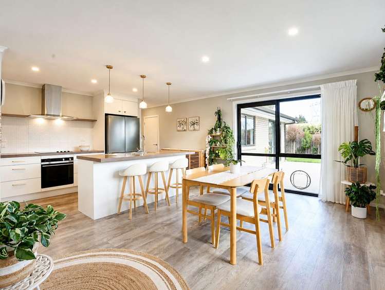 17 WHAKAHAUMAKO ROAD_5