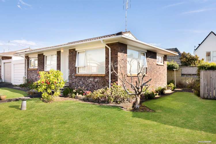 2/81 Shakespeare Road Milford_11