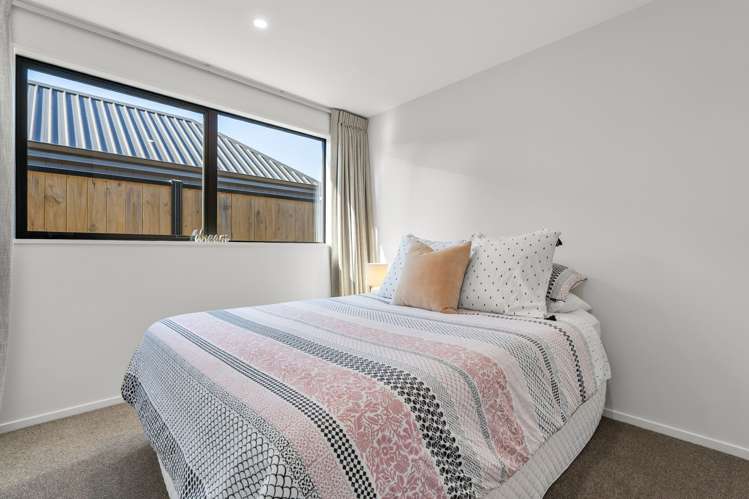 97 Burdon Loop Lake Hawea_13