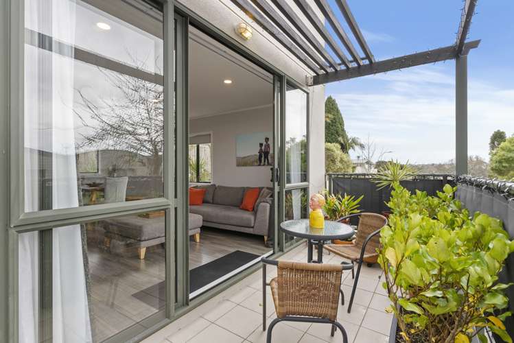 2/8 Flynn Street Birkdale_6