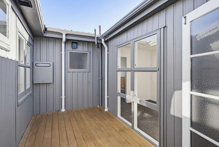 1 Matuhi Street Waikanae_11