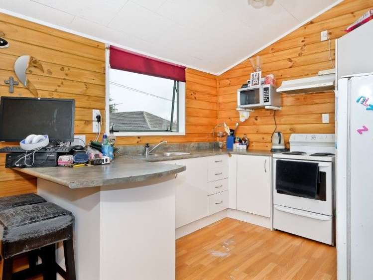 79a Mardon Road Enderley_5