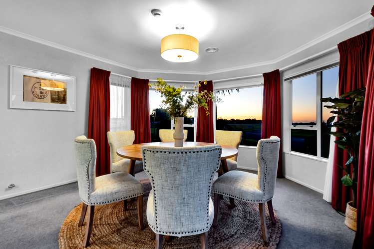 7 Saddle Row Welbourn_7