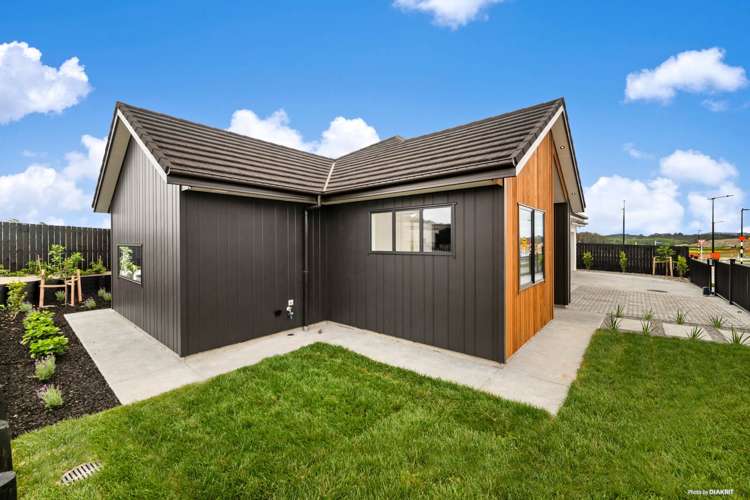 68 Parish Drive Wainui_18