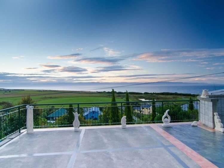 16 Athol Street Glenduan_13