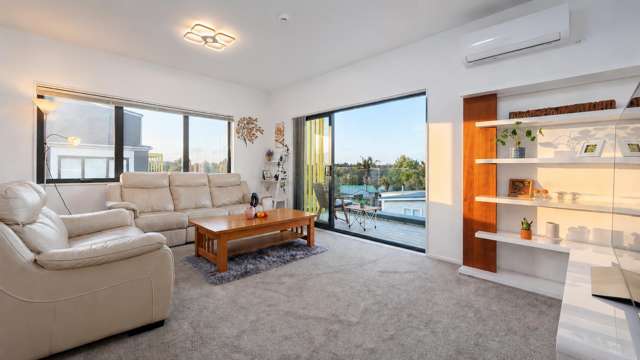 4/43A Waimumu Road Massey_2